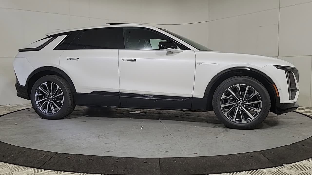 Vehicle image 6 of 23