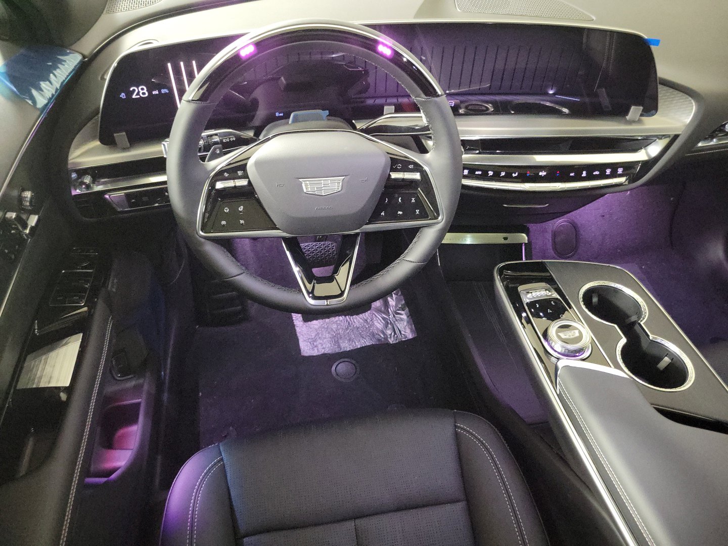Vehicle image 16 of 23