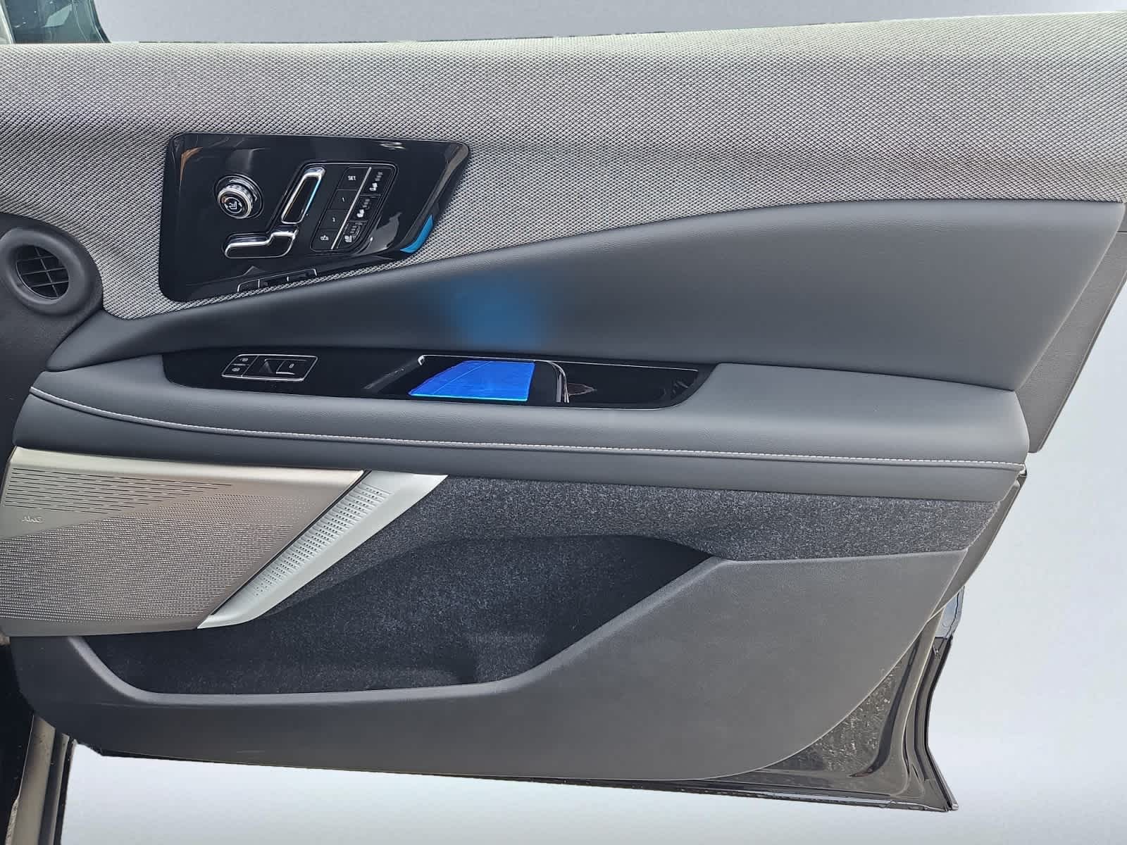 2025 Cadillac OPTIQ Sport Image 17 of 20