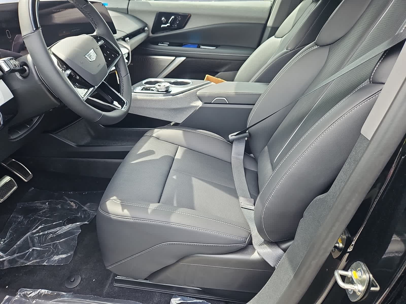 2025 Cadillac OPTIQ Sport Image 11 of 20