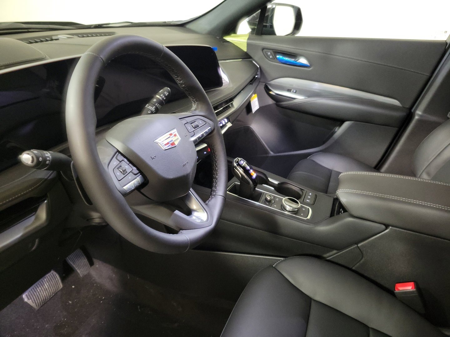 Vehicle image 13 of 23
