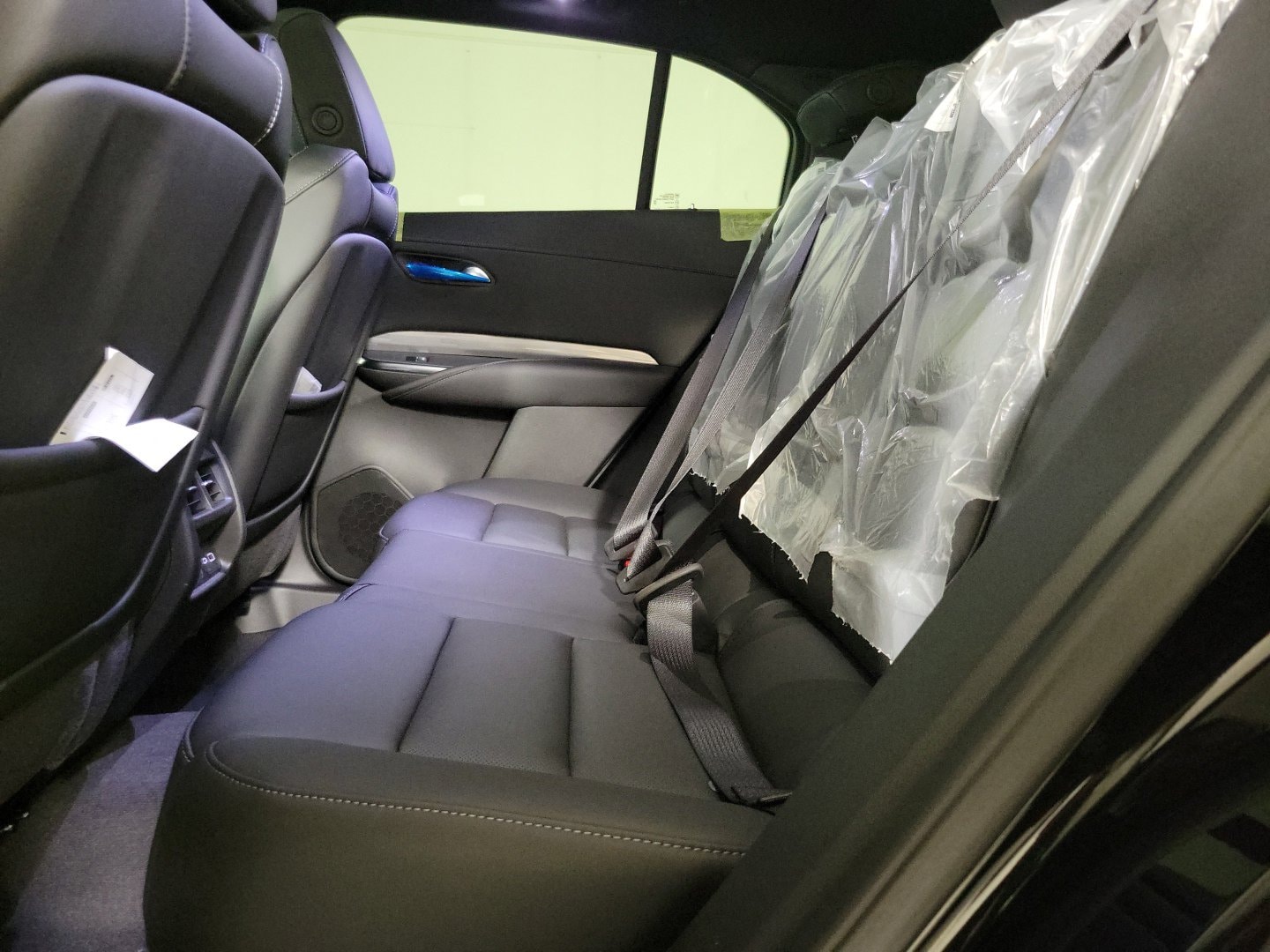 Vehicle image 16 of 23