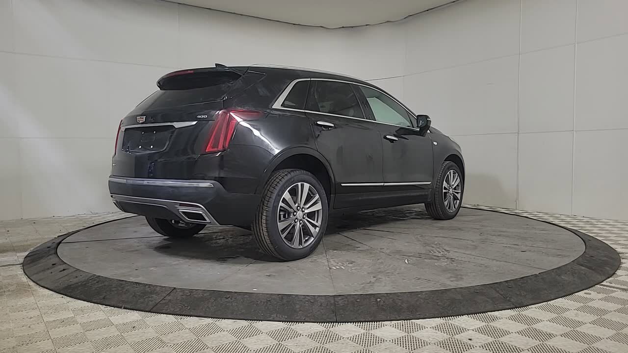 Vehicle image 2 of 24