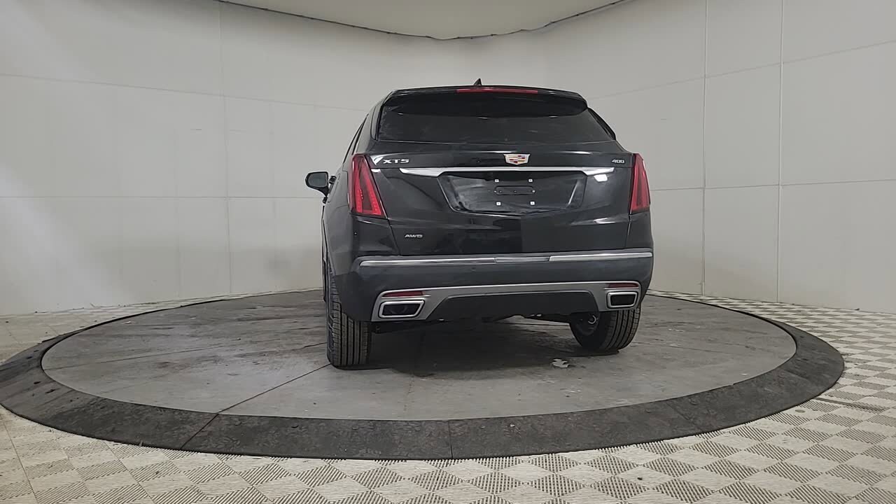 Vehicle image 3 of 24