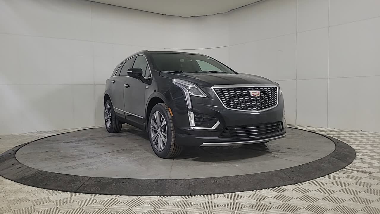 Vehicle image 8 of 24
