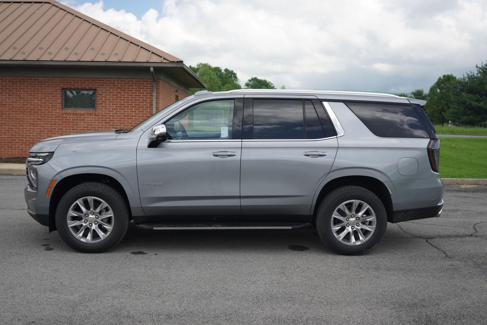 Vehicle image 8 of 33