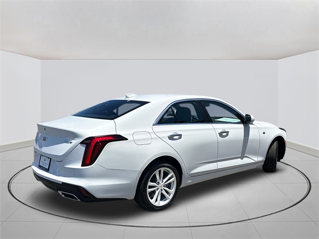 Vehicle image 4 of 20