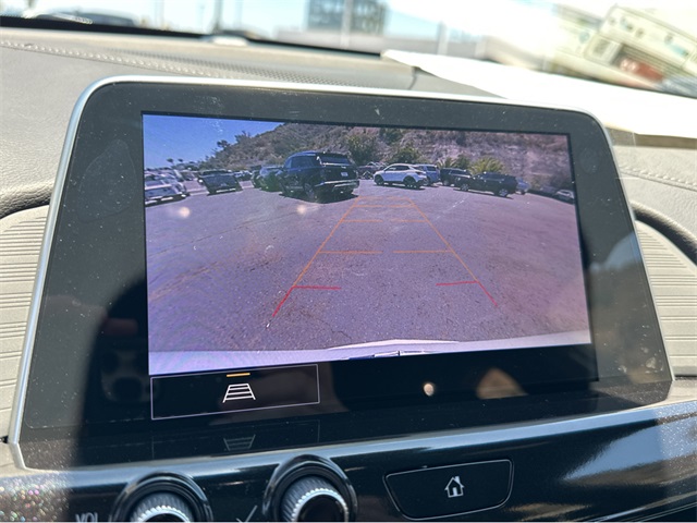 Vehicle image 15 of 20