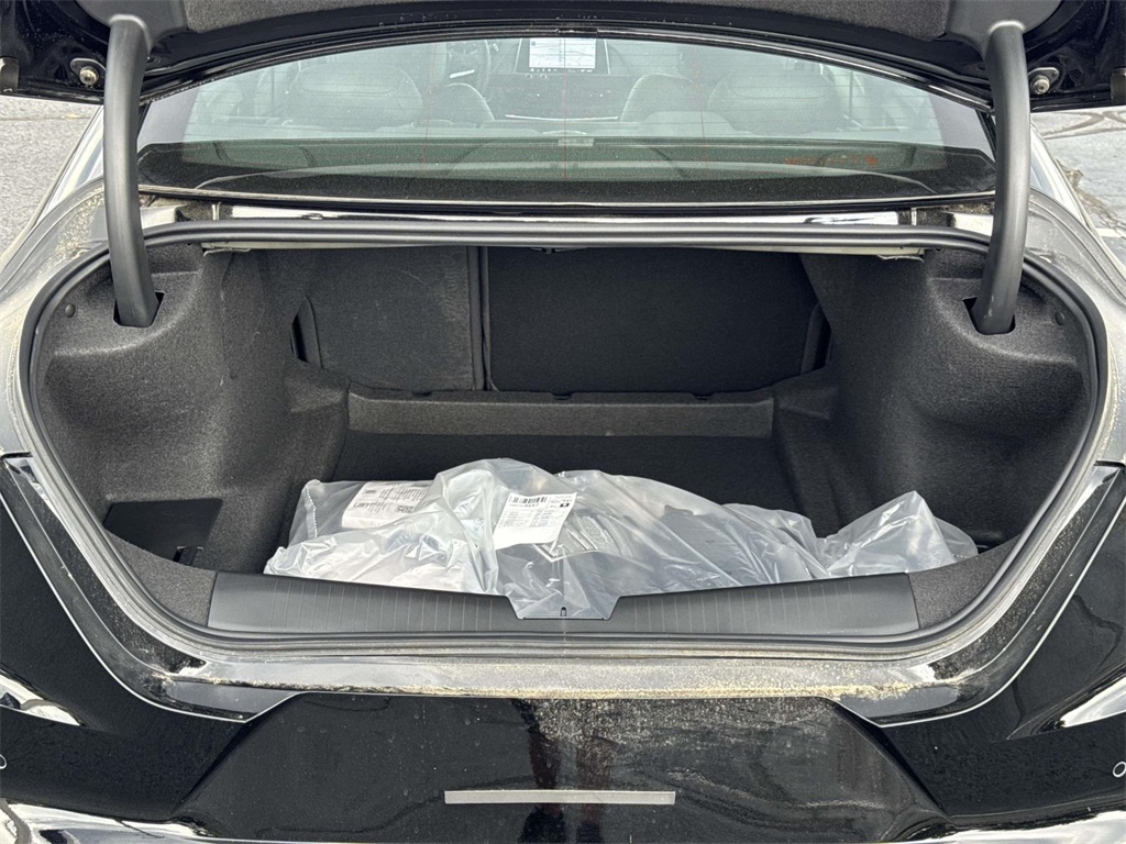 2025 Cadillac CT4 Premium Luxury Image 8 of 25