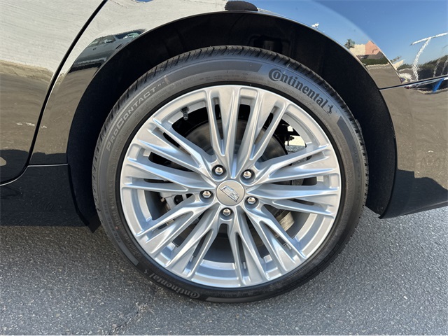 Vehicle image 13 of 35