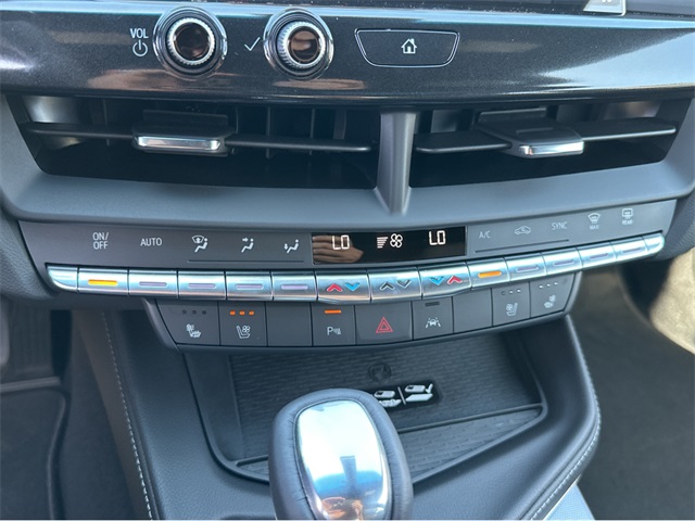 Vehicle image 24 of 35