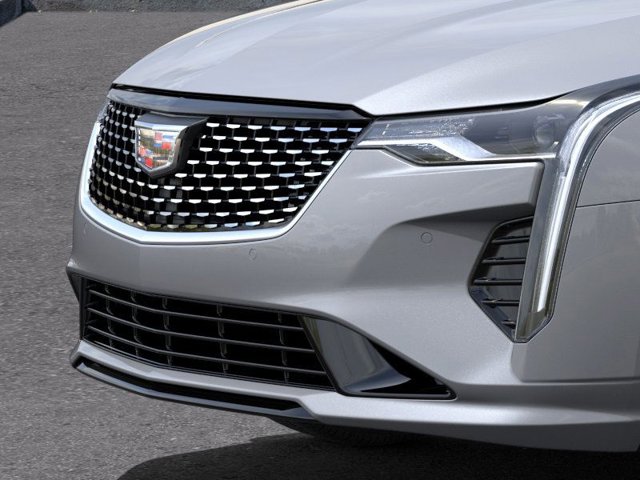 Vehicle image 13 of 24