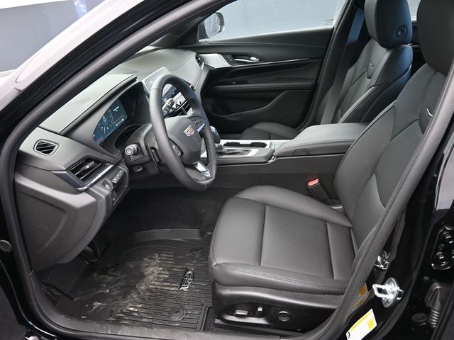 Vehicle image 47 of 68
