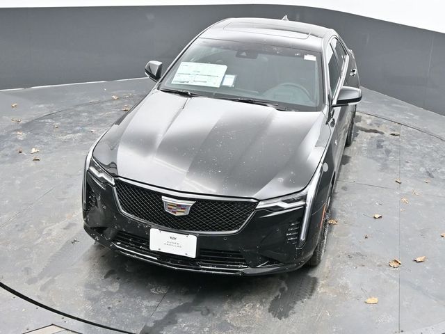 Vehicle image 6 of 68