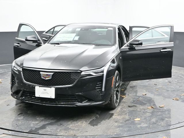 Vehicle image 5 of 68
