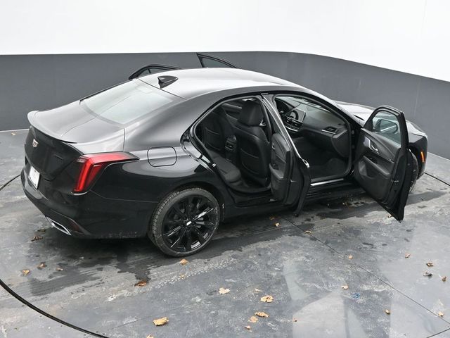 Vehicle image 31 of 68