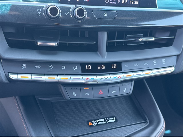Vehicle image 24 of 34