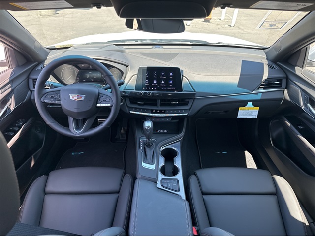 Vehicle image 4 of 34