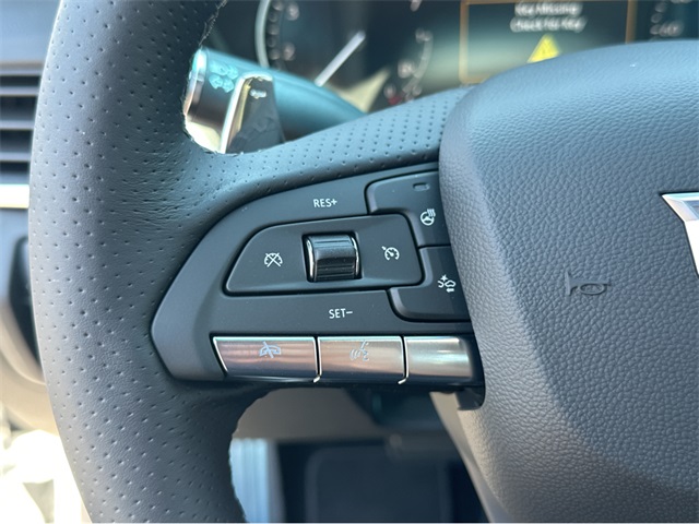 Vehicle image 20 of 34