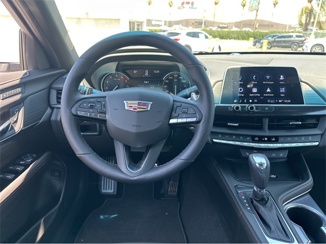 Vehicle image 18 of 34