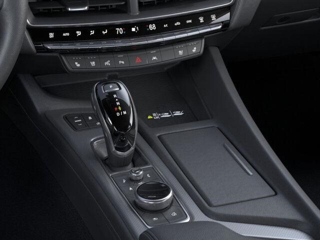 Vehicle image 17 of 24