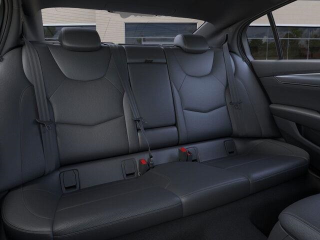 Vehicle image 11 of 24