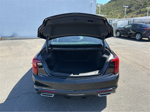 Vehicle image 31 of 35