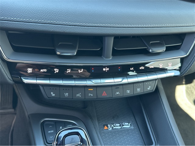Vehicle image 24 of 35