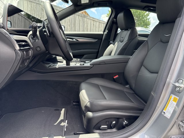 2025 Cadillac CT5 Premium Luxury Image 5 of 13