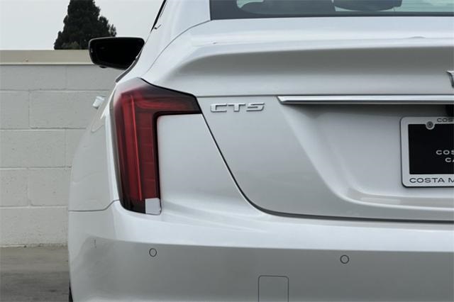 Vehicle image 31 of 32