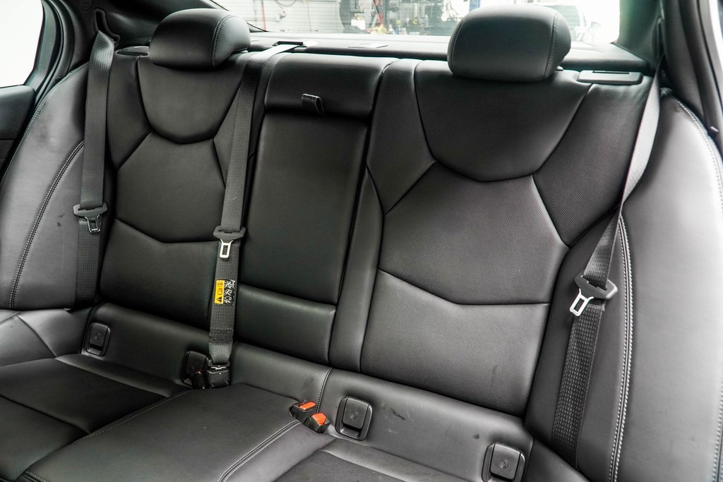 Vehicle image 36 of 39