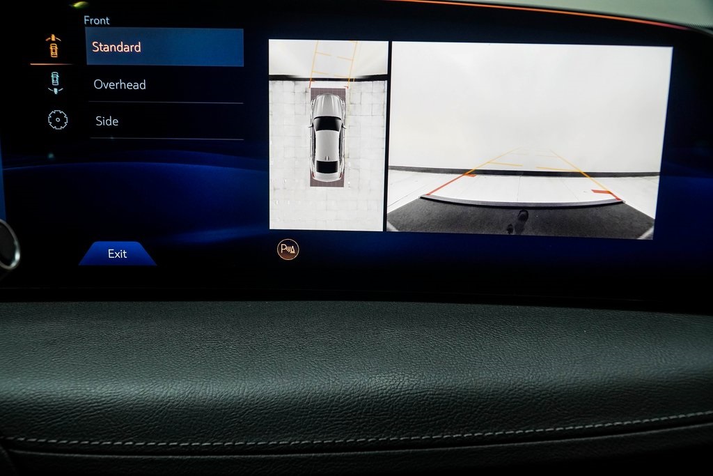 Vehicle image 24 of 39