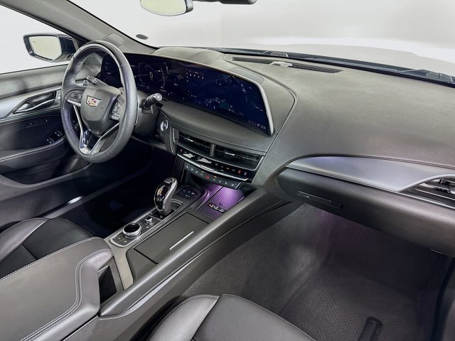 2025 Cadillac CT5 Premium Luxury Image 15 of 35