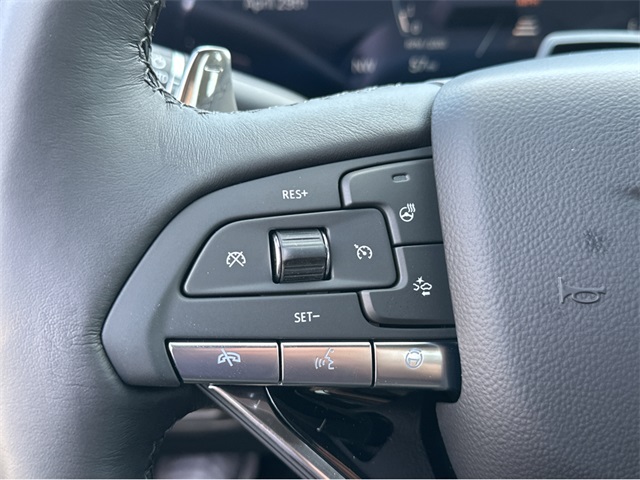 Vehicle image 20 of 35