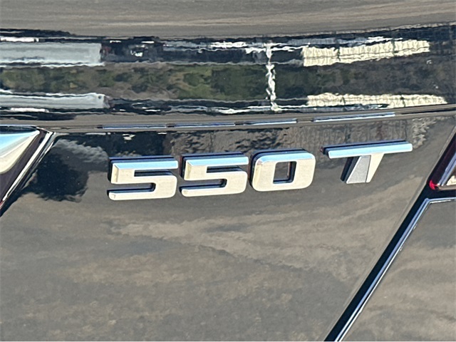 Vehicle image 32 of 35