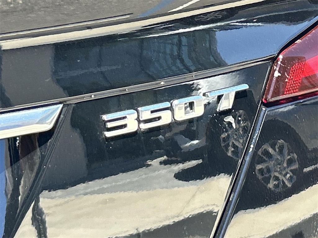 Vehicle image 34 of 36