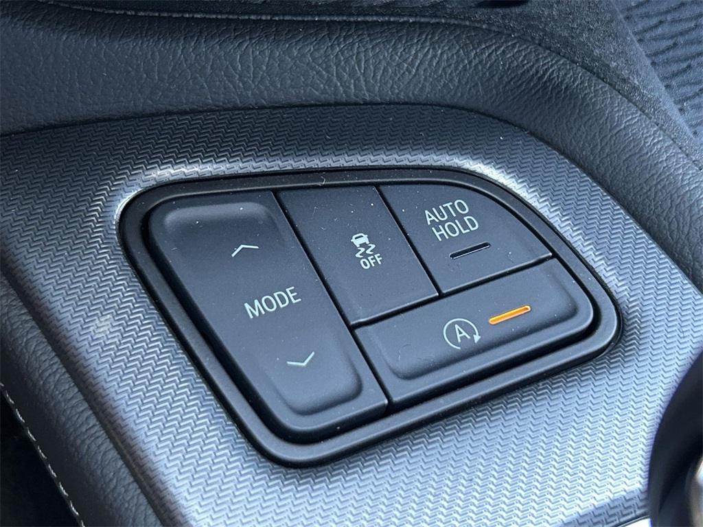 Vehicle image 29 of 36