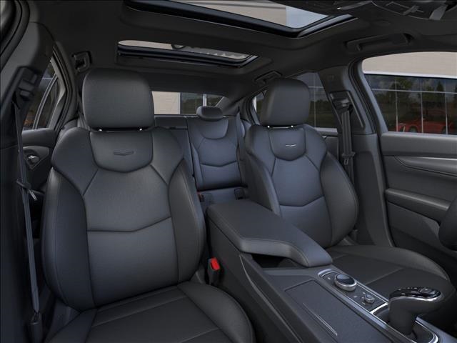 Vehicle image 11 of 24