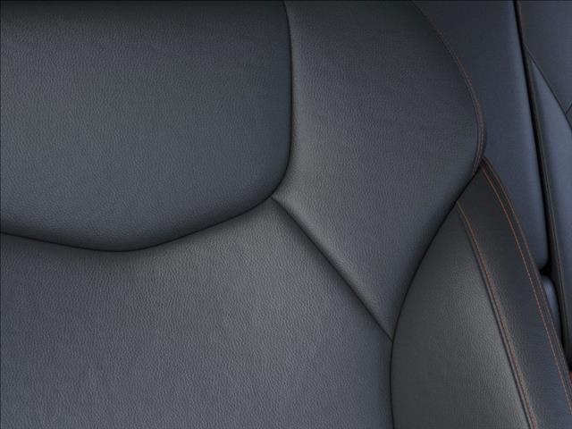 Vehicle image 14 of 24