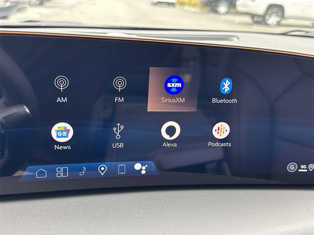 Vehicle image 23 of 43