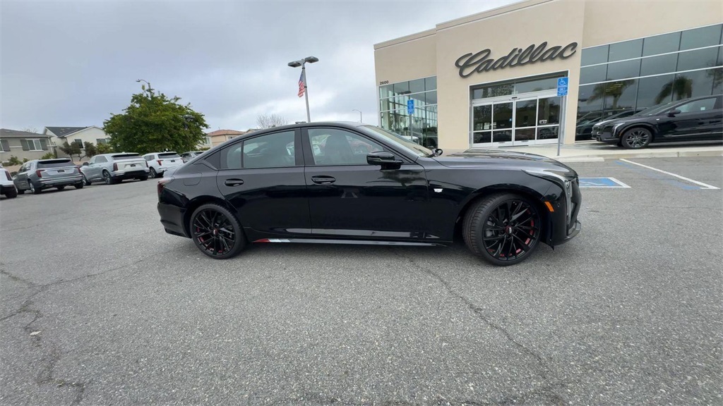 Vehicle image 7 of 43