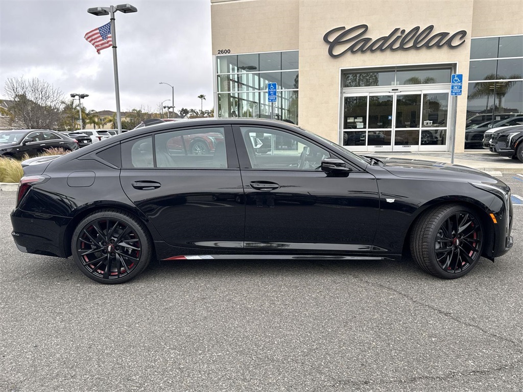 Vehicle image 6 of 43