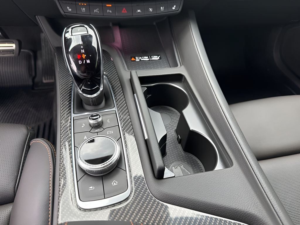 Vehicle image 29 of 40