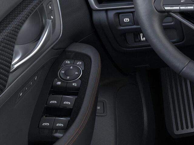 Vehicle image 21 of 24