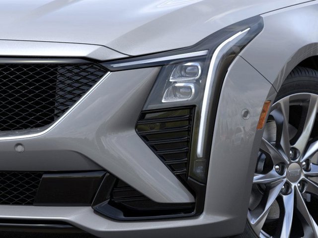 Vehicle image 10 of 24