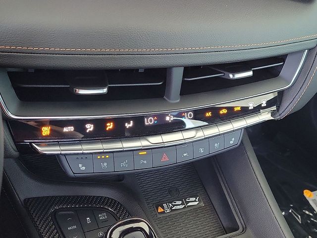 Vehicle image 18 of 35