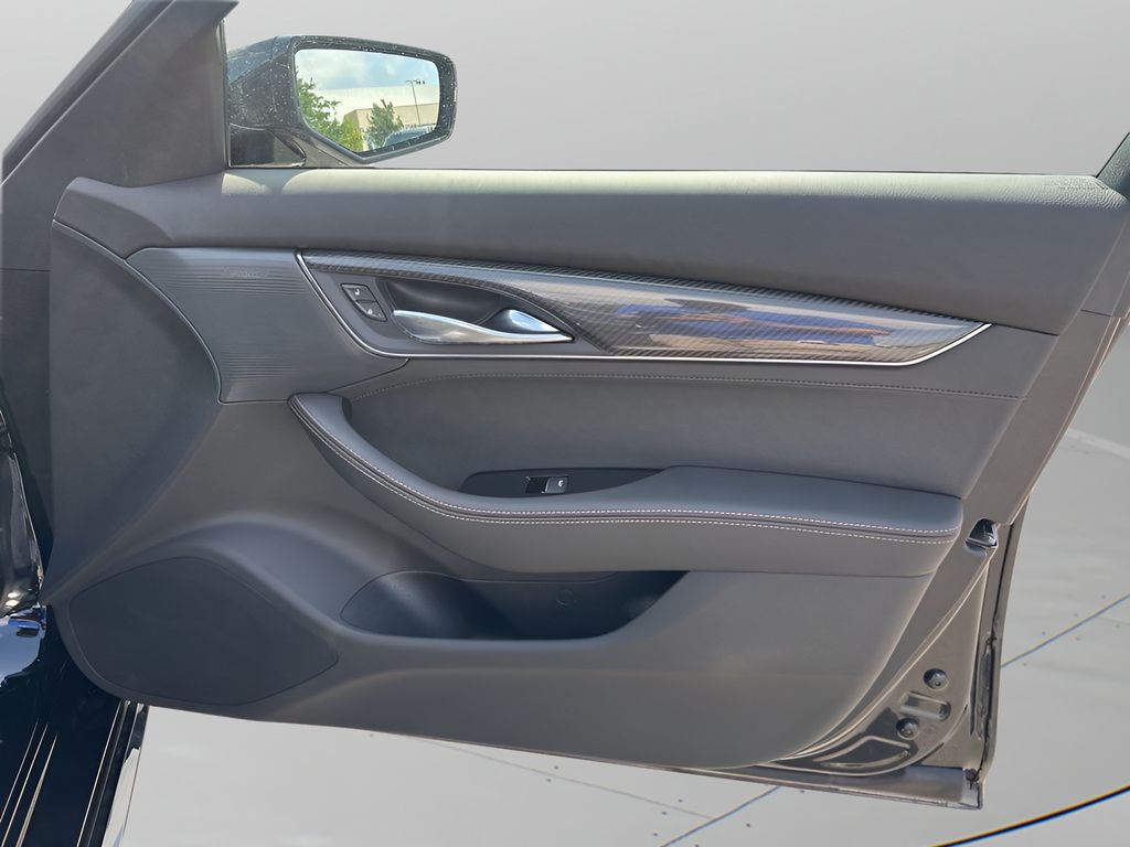 Vehicle image 11 of 36