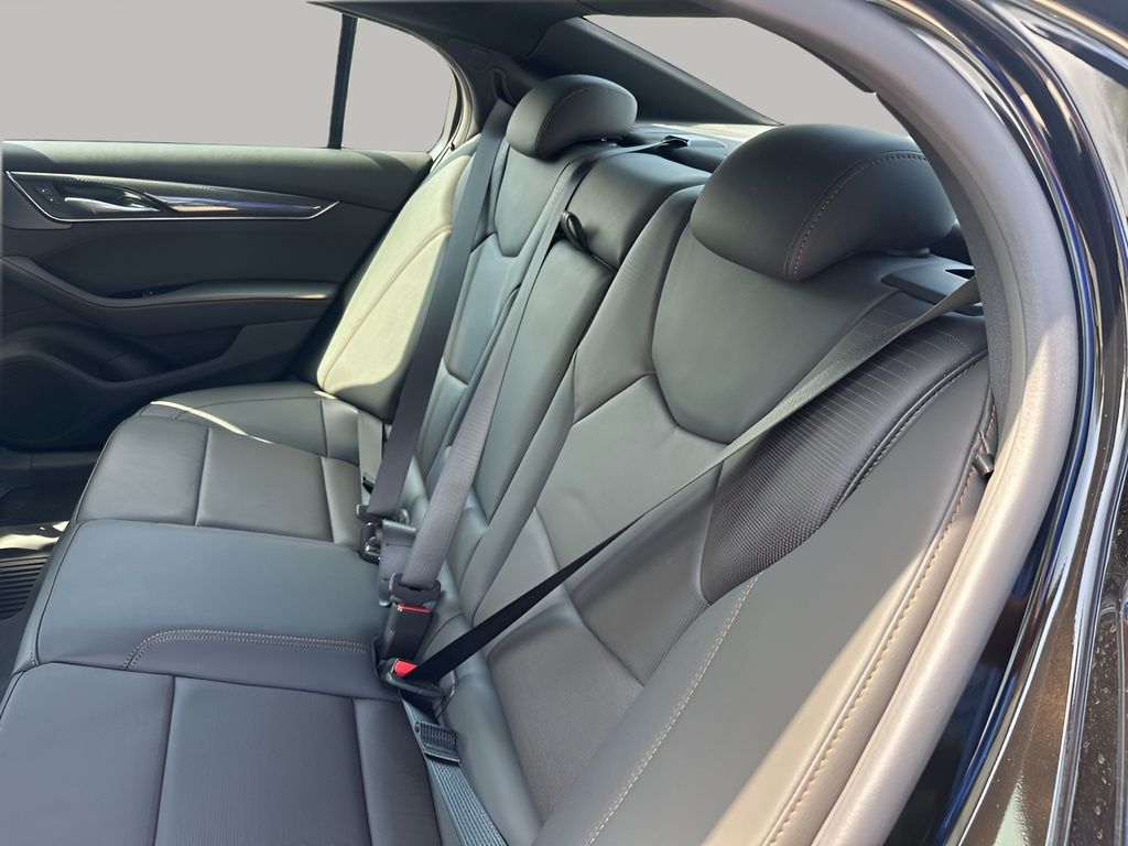 Vehicle image 16 of 36