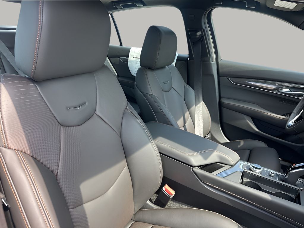 Vehicle image 13 of 36