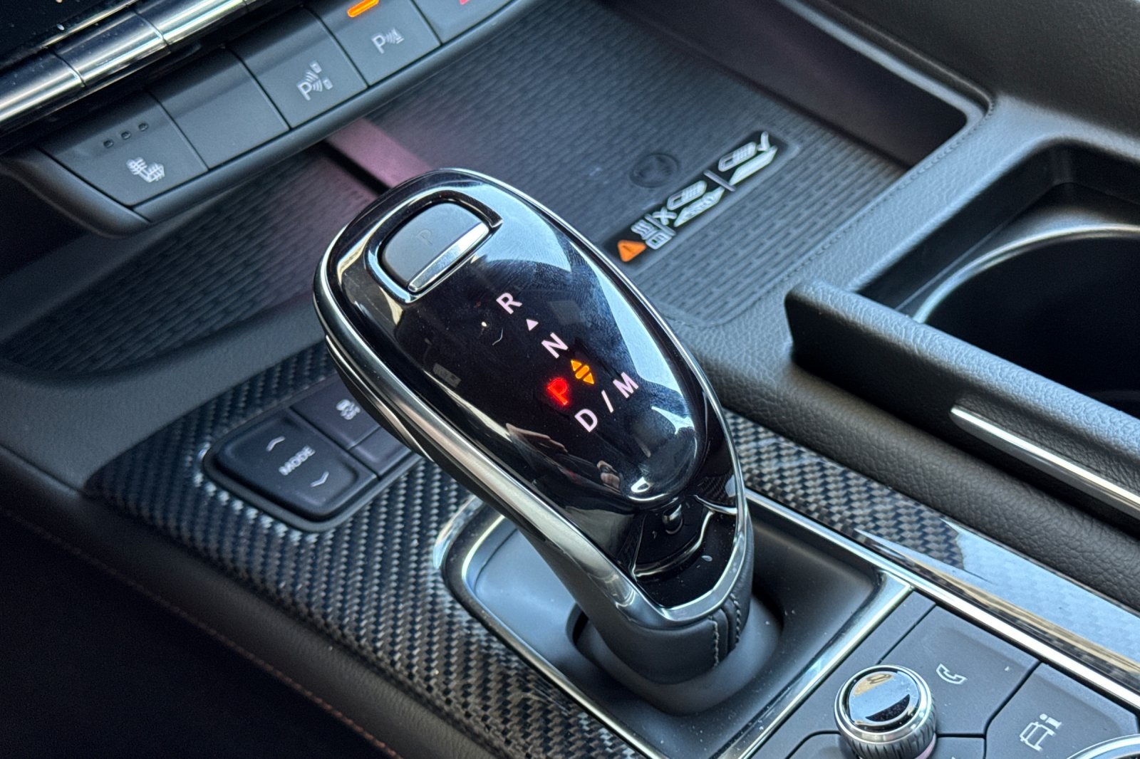 Vehicle image 24 of 33